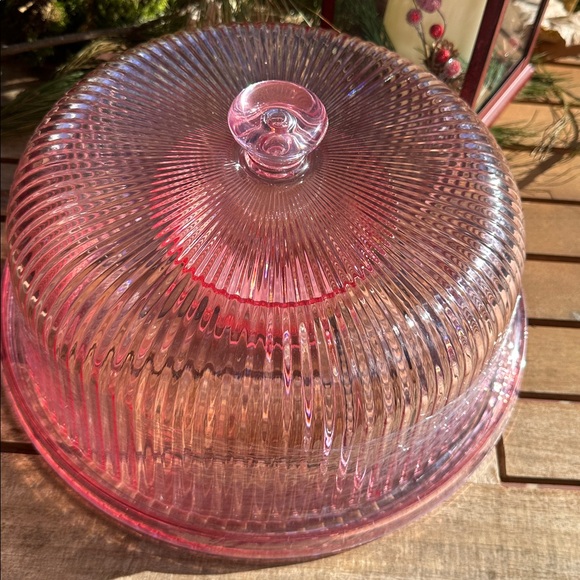 Pink divided dip tray with covered top - Picture 3 of 3